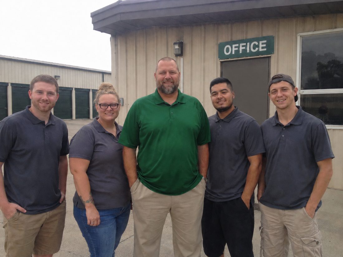 Pest control professionals in Austin, TX